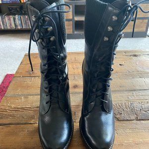 Excellent Pre-Owned Cond. COLE HAAN, blk leather mid calf heeled boots, SZ 10B